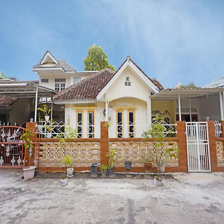 Wisma Pinggir Mitra Reddoorz Tanjungpinang Zewnętrze zdjęcie