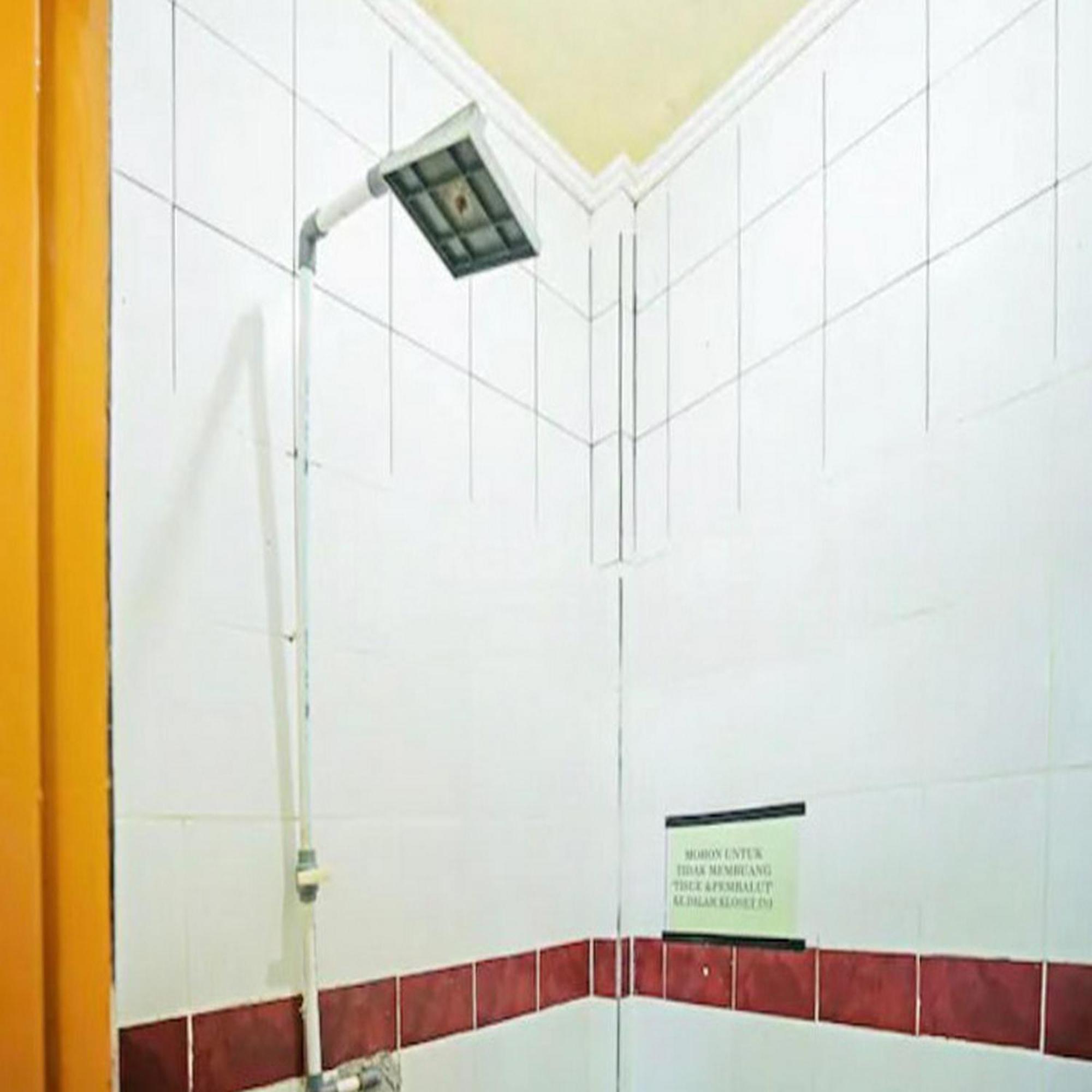 Wisma Pinggir Mitra Reddoorz Tanjungpinang Zewnętrze zdjęcie
